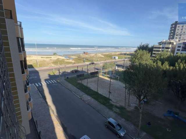 Apartamento com vista para o mar e praça em Capão da Canoa