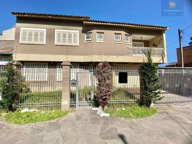 Casa 4 dormitórios em Porto Alegre