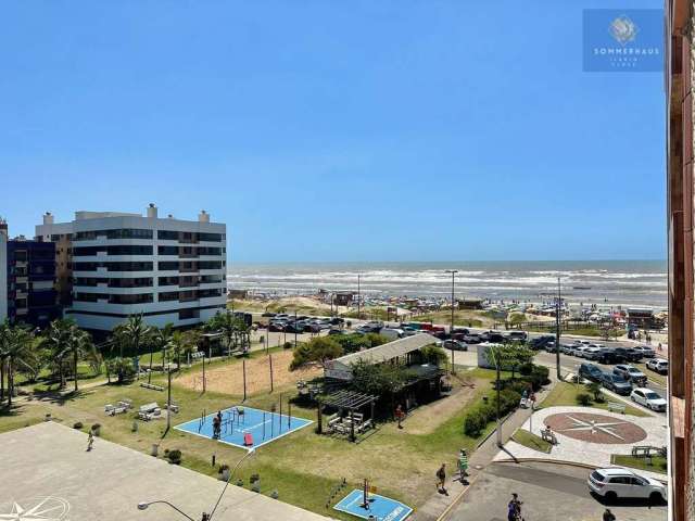 Apartamento com vista para o mar e frente praça em Capão da Canoa