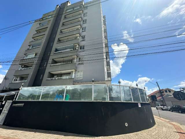 Apartamento  mobiliado com 1 suíte mais 2 quartos e 2 vagas de garagens a venda no Anita Garibaldi por R$ 559.000,00