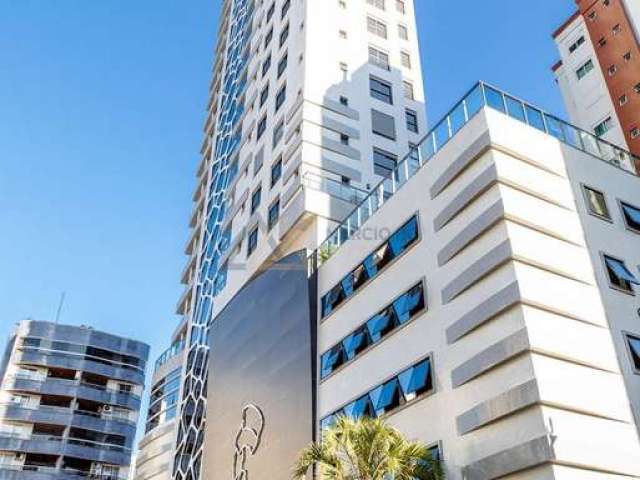 Torre de Mallorca: Apartamento com 4 suítes, 3 vagas de garagem, pronto pra morar no centro de Balneário Camboriú SC