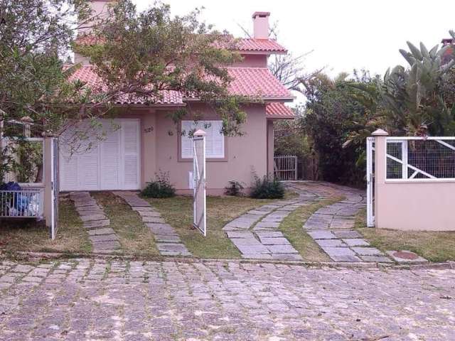 Casa com 3 quartos à venda em Morrinhos, Garopaba  por R$ 2.150.000