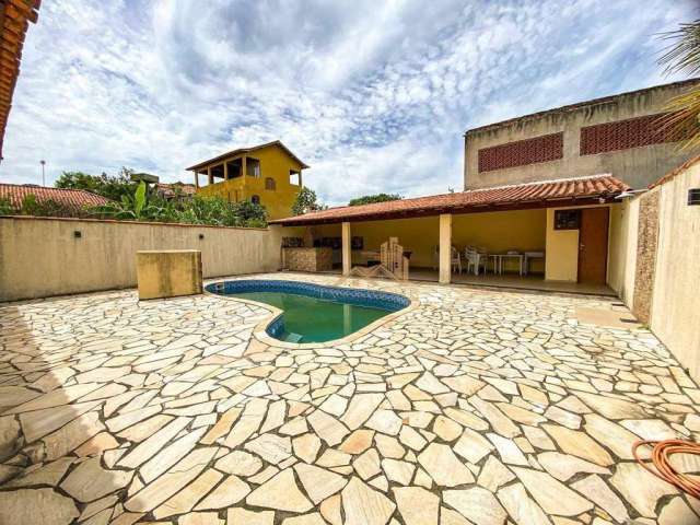 Casa com 3 dormitórios para alugar, 200 m² por R$ 3.000,00/mês - Jardim Morada da Aldeia - São Pedro da Aldeia/RJ