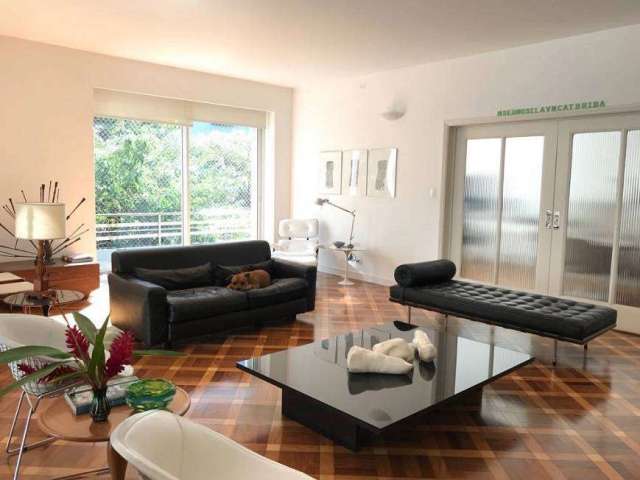 Belo apartamento reformado por arquiteta