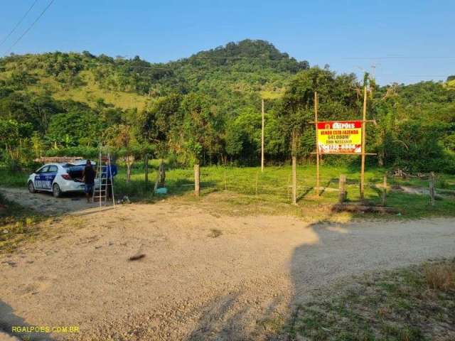 Fazenda à venda na Estrada da Conceição, Piabetá (Inhomirim), Magé por R$ 3.589.000