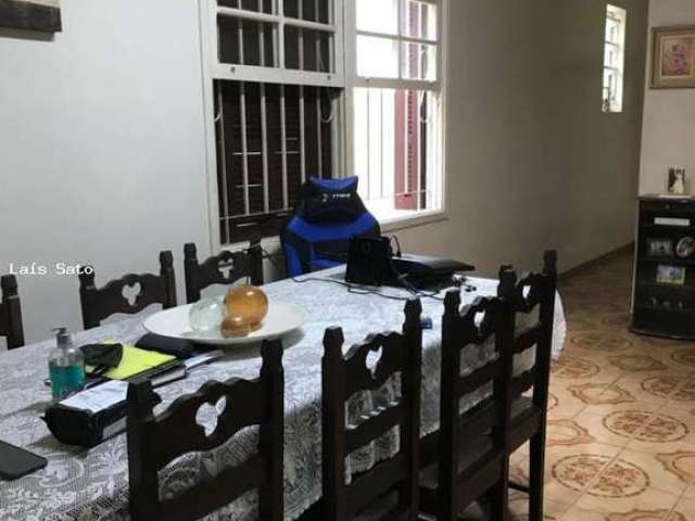 Casa para Venda em São Vicente, Centro, 4 dormitórios, 1 suíte, 3 banheiros, 4 vagas