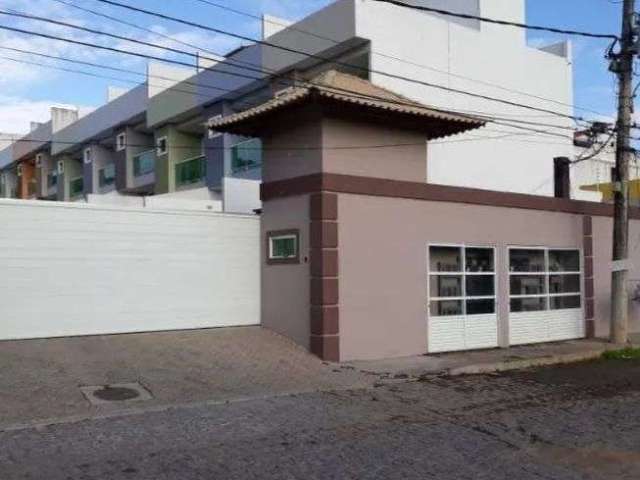 Casa de condomínio para aluguel possui 110 metros quadrados com 3 quartos