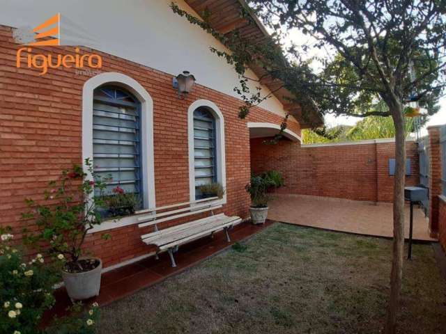 Casa com 6 dormitórios à venda, 370 m² por R$ 1.200.000,00 - Baroni - Barretos/SP