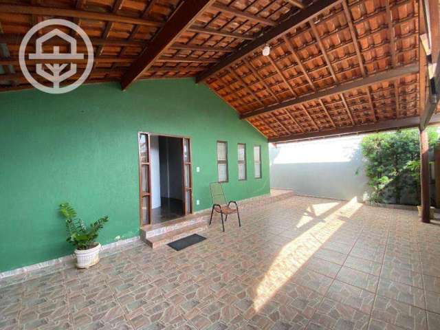 Casa com 3 dormitórios à venda, 180 m² por R$ 370.000,00 - Hussein Genha - Barretos/SP
