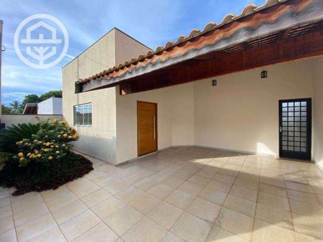 Casa com 3 dormitórios à venda, 152 m² por R$ 550.000,00 - América - Barretos/SP