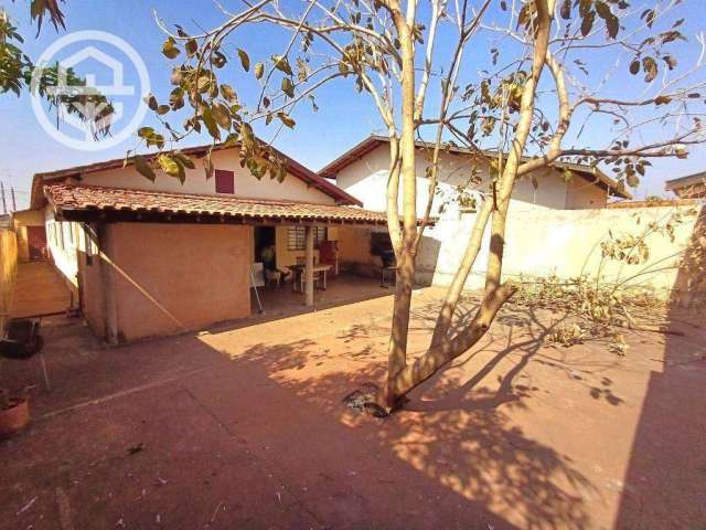 Casa com 3 dormitórios à venda, 221 m² por R$ 330.000,00 - América - Barretos/SP