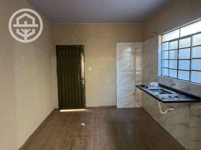 Casa com 2 dormitórios para alugar, 64 m² por R$ 1.150,00/mês - Diva - Barretos/SP