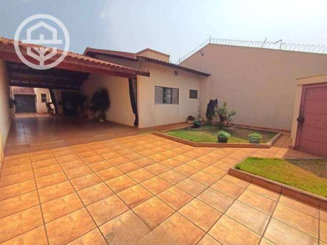 Casa com 3 dormitórios à venda, 195 m² por R$ 570.000,00 - América - Barretos/SP