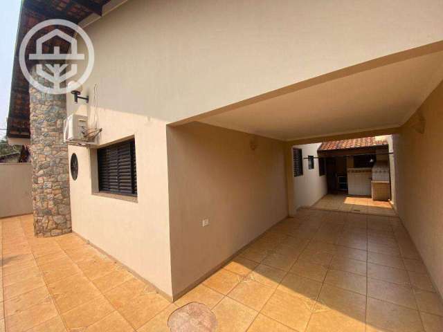 Casa com 3 dormitórios, 182 m² - venda por R$ 500.000,00 ou aluguel por R$ 2.130,00/mês - Centro - Barretos/SP