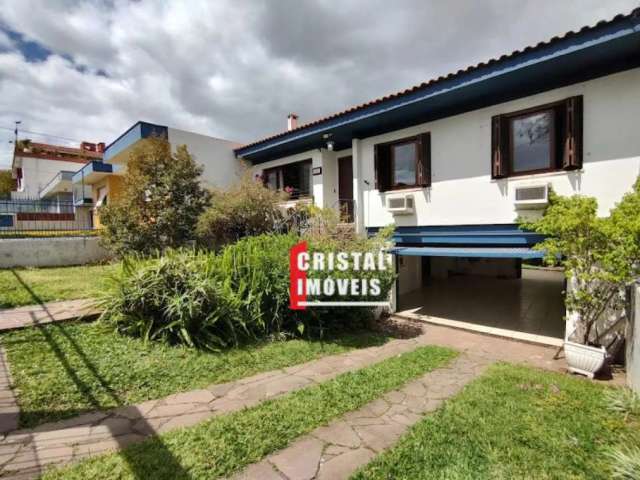 Casa 3 dormitórios com Suíte e piscina  no Bairro Cristal - CV1987