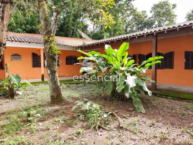 Casa para Venda em Ubatuba, Figueira/Horto Florestal, 3 dormitórios, 1 suíte, 2 banheiros, 4 vagas