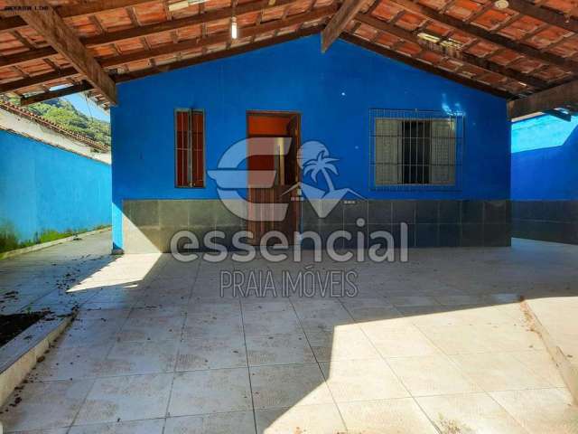 Casa para Venda em Ubatuba, Parque dos Ministérios, 4 dormitórios, 1 suíte, 4 banheiros, 2 vagas