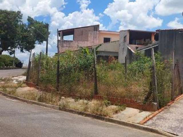 &lt;p&gt;Este terreno é uma oportunidade única para quem busca investir em um imóvel de qualidade em uma das melhores localizações de Sorocaba. Localizado no Parque das Laranjeiras, este terreno ofere