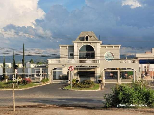 Casa em Condomínio Le France Sorocaba: 3 suítes, 181m² e R$1.500.000 para venda