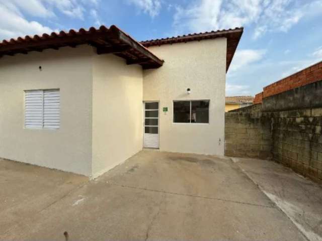 Casa em condomínio Recreio dos Sorocabanos - Sorocaba com 2 dormitórios e 1 banheiro por R$288.000 - Venda.