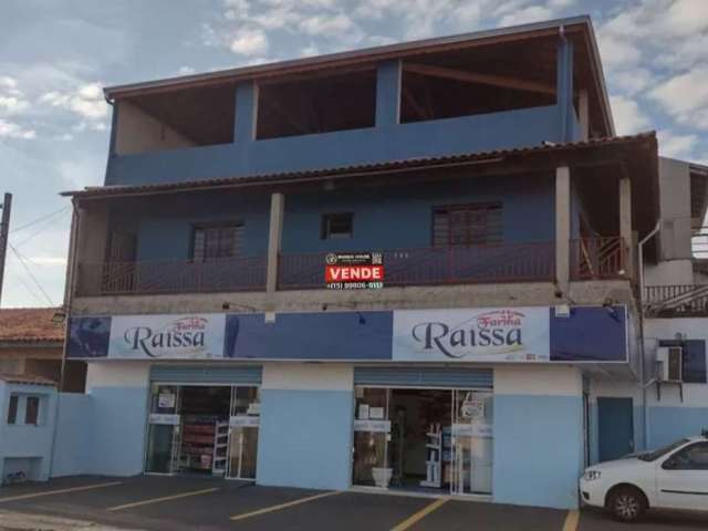 Sobrado de 320m² em Lopes de Oliveira - Sorocaba com 2 dormitórios e Salão comercial por R$700.000 para venda.