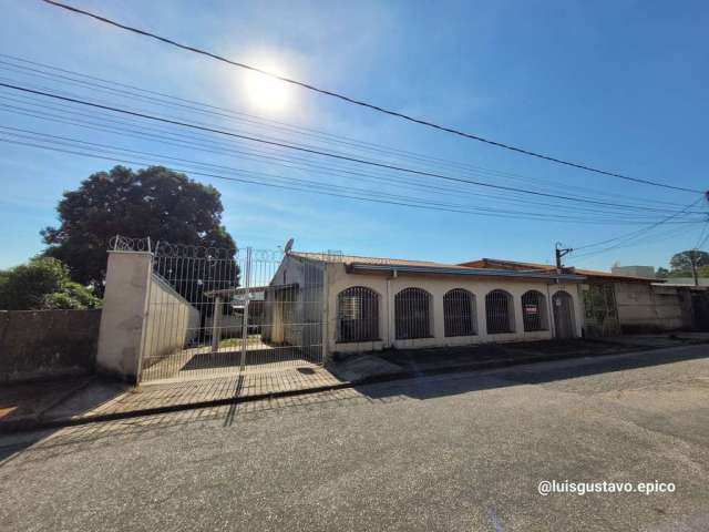 Casa à venda em Vila Angélica, Sorocaba - 195.23M², 3 dormitórios e 1 suíte por R$404.000