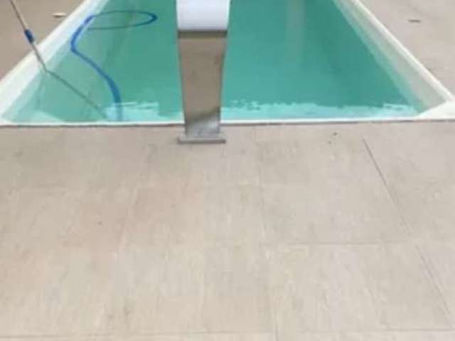 Chácara de Condomínio em Caguaçu - Sorocaba com 1 Dormitório,1 Banheiro e Piscina com Churrasqueira por R$ 290.000,00 - Venda,