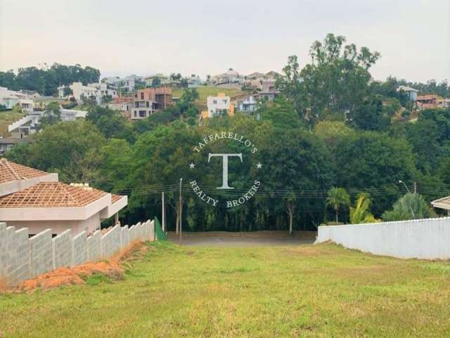 Excelente terreno em pequeno aclive, de 800m² ( 20m x 40m) de frente para área verde, em condominio de alto padrão no interior de Sâo Paulo - Itatiba.