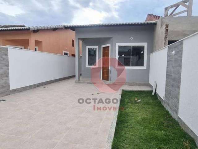 Casa com 2 dormitórios à venda, 75 m² por R$ 450.000,00 - Itaipuaçu - Maricá/RJ