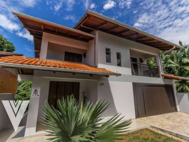 Casa com 3 dormitórios à venda, 298 m² por R$ 1.200.000,00 - Velha - Blumenau/SC