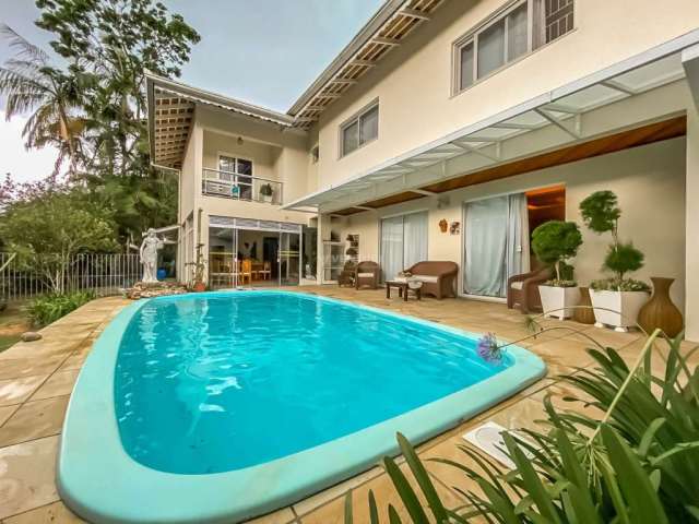 Casa com 5 dormitórios à venda, 448 m² por R$ 1.650.000,00 - Vorstadt - Blumenau/SC