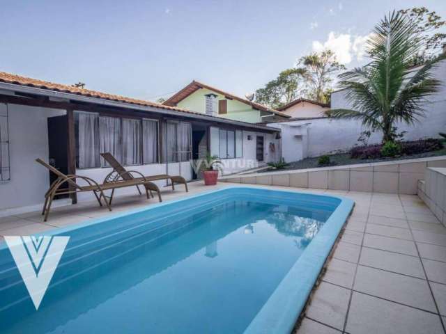 Casa com 3 dormitórios à venda, 169 m² por R$ 680.000,00 - Água Verde - Blumenau/SC