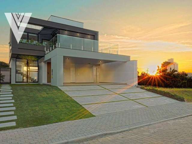 Casa com 3 Suítes à venda por R$ 2.540.000 - Velha - Blumenau/SC