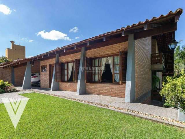 Casa com 5 dormitórios à venda, 482 m² por R$ 1.600.000,00 - Velha - Blumenau/SC