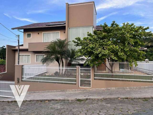 Casa com 3 dormitórios à venda, 290 m² por R$ 1.600.000,00 - Itoupava Norte - Blumenau/SC