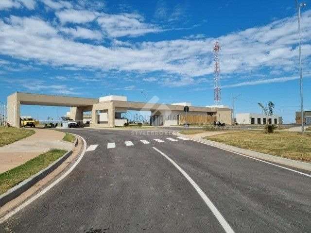 Terreno em condomínio fechado à venda na Arquiteto Hélder Cândia, Ribeirão do Lipa, Cuiabá por R$ 310.000