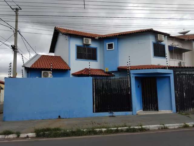 Casa com 4 quartos à venda na Dom João VI, 1, Centro Sul, Várzea Grande por R$ 450.000