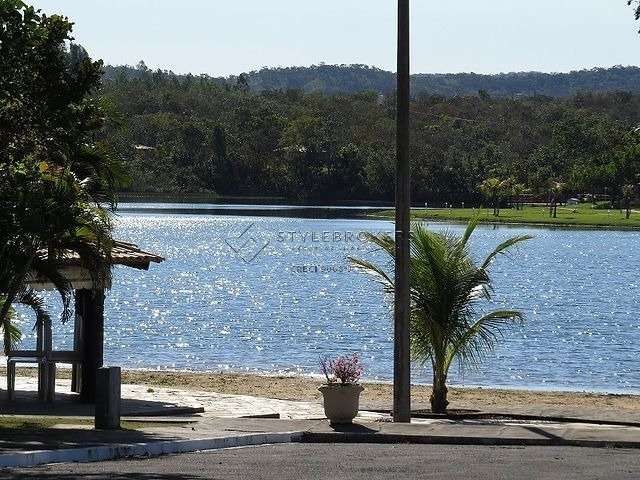 Terreno em condomínio fechado à venda na Área Rural, Zona Rural, Cuiabá por R$ 350.000