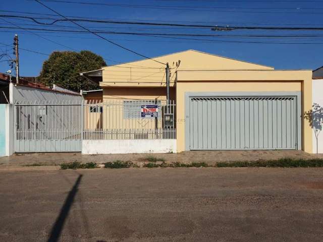 Casa com 3 quartos à venda na Rua Joinville, 143, Coophema, Cuiabá por R$ 445.000