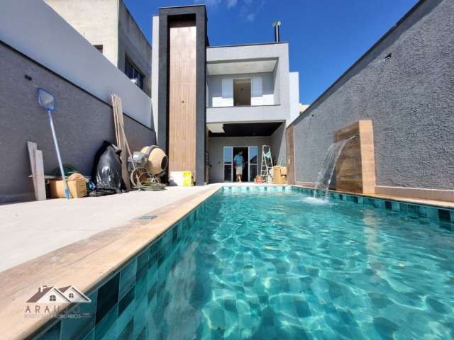 Lindo sobrado de 3 suítes e piscina no Jardim Europa em Caieiras !