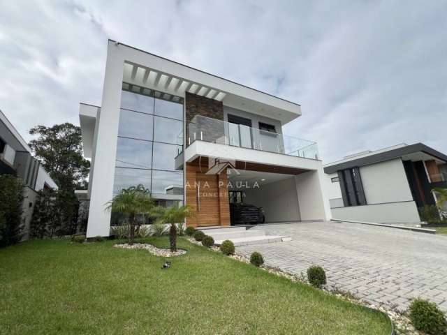 Casa Alto Padrão Totalmente Mobiliada em Condomínio Fechado no Pedra Branca