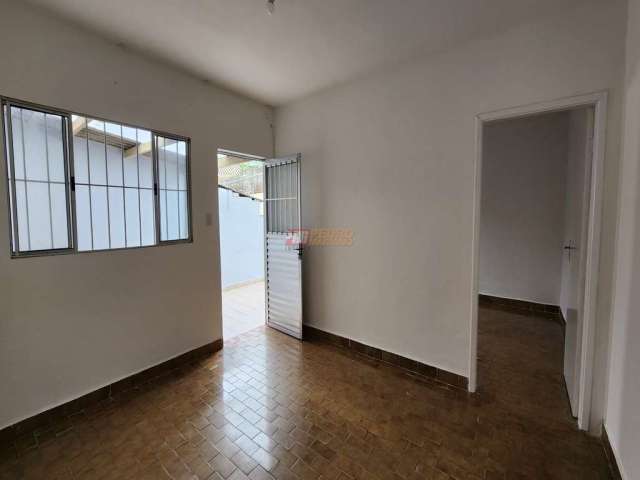 Casa com 1 quarto para alugar na Rua Doutor Gabriel Nicolau, Rudge Ramos, São Bernardo do Campo, 40 m2 por R$ 1.300