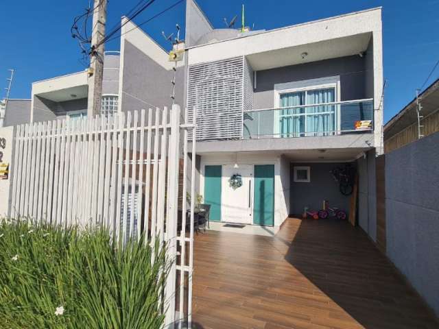 Lindo sobrado triplex em área nobre do Boqueirão