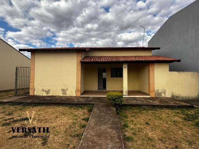 Casa para Venda em Valparaíso de Goiás, Chácaras Anhangüera, 3 dormitórios, 1 suíte, 3 banheiros, 4 vagas