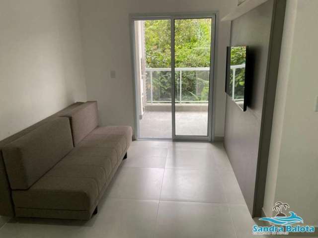 Apartamento à 400 metros da praia/ 2 dormitórios