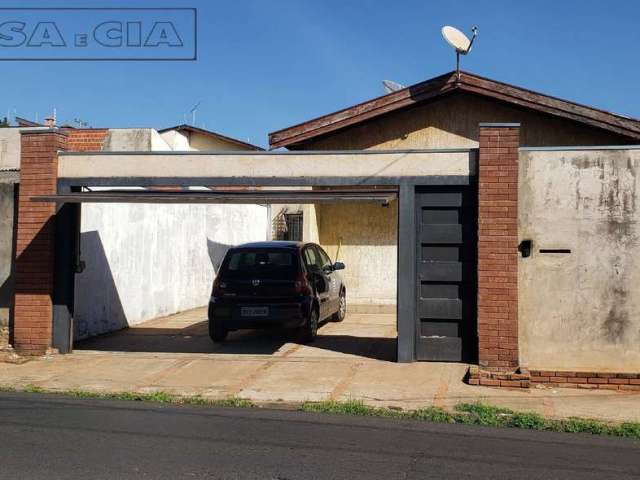 Casa com 3 dormitórios no Jardim Rosa Branca