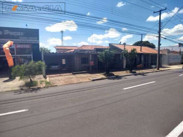 Casa com 3 dormitórios na Avenida Rodrigues Alves