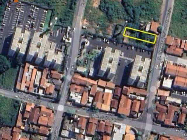 Lote comercial de 365,87m² disponível para venda