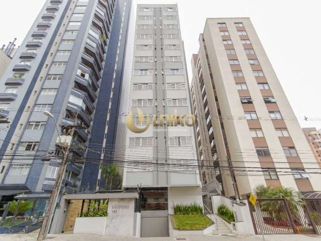 Amplo Apartamento em Excelente Localização no Cabral