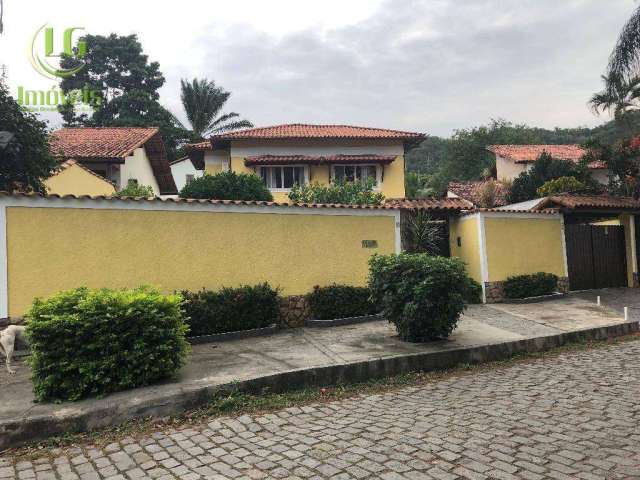 Casa residencial à venda, Itaipu, Niterói.